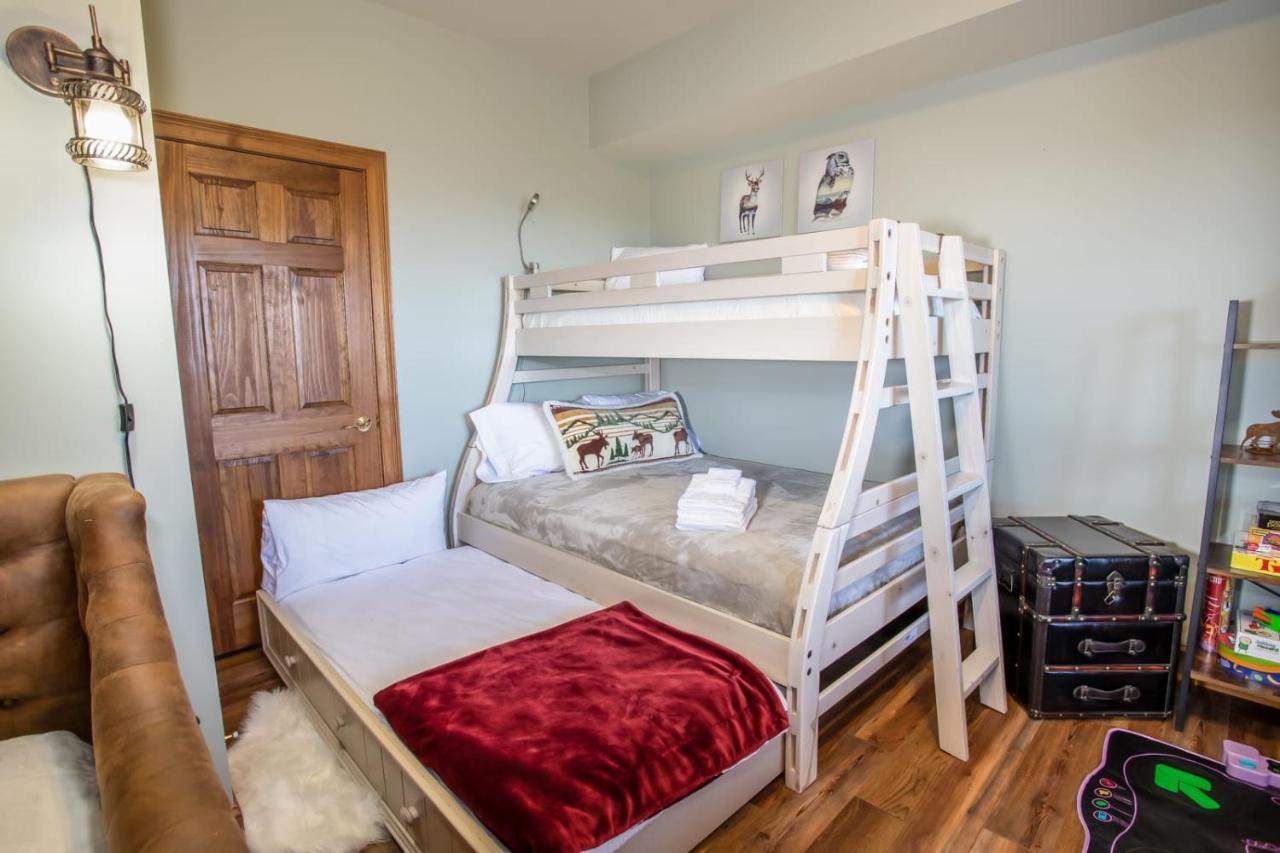 Mile High Lodge Beech Mountain Εξωτερικό φωτογραφία